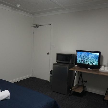 Warners Bay Hotel Dış mekan fotoğraf